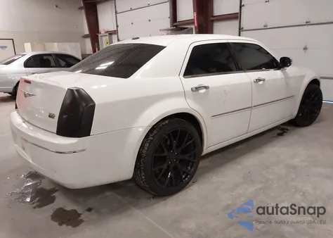 2010 Chrysler 300 Touring/Signature Series/Executive Series из США, поврежденный, VIN 2C3CA5CV0AH324890